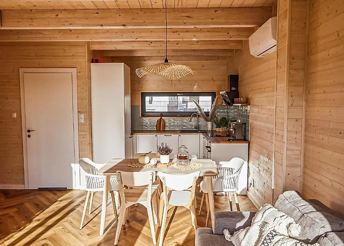 2 Bedroom Lovely In 別荘 トシェンサチ